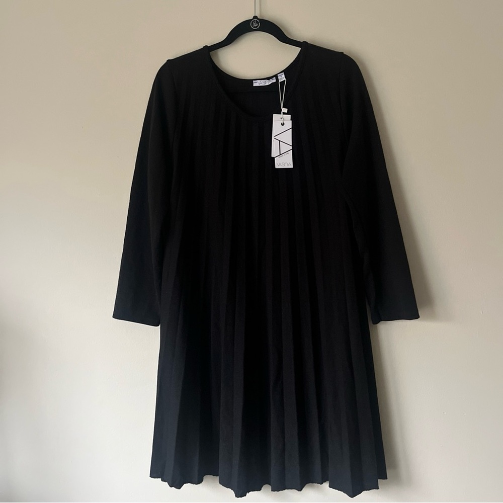 VASNA Women's Black 3/4 Sleeve Scoop Neck Lagenlook Raw Hem Pleated Dress